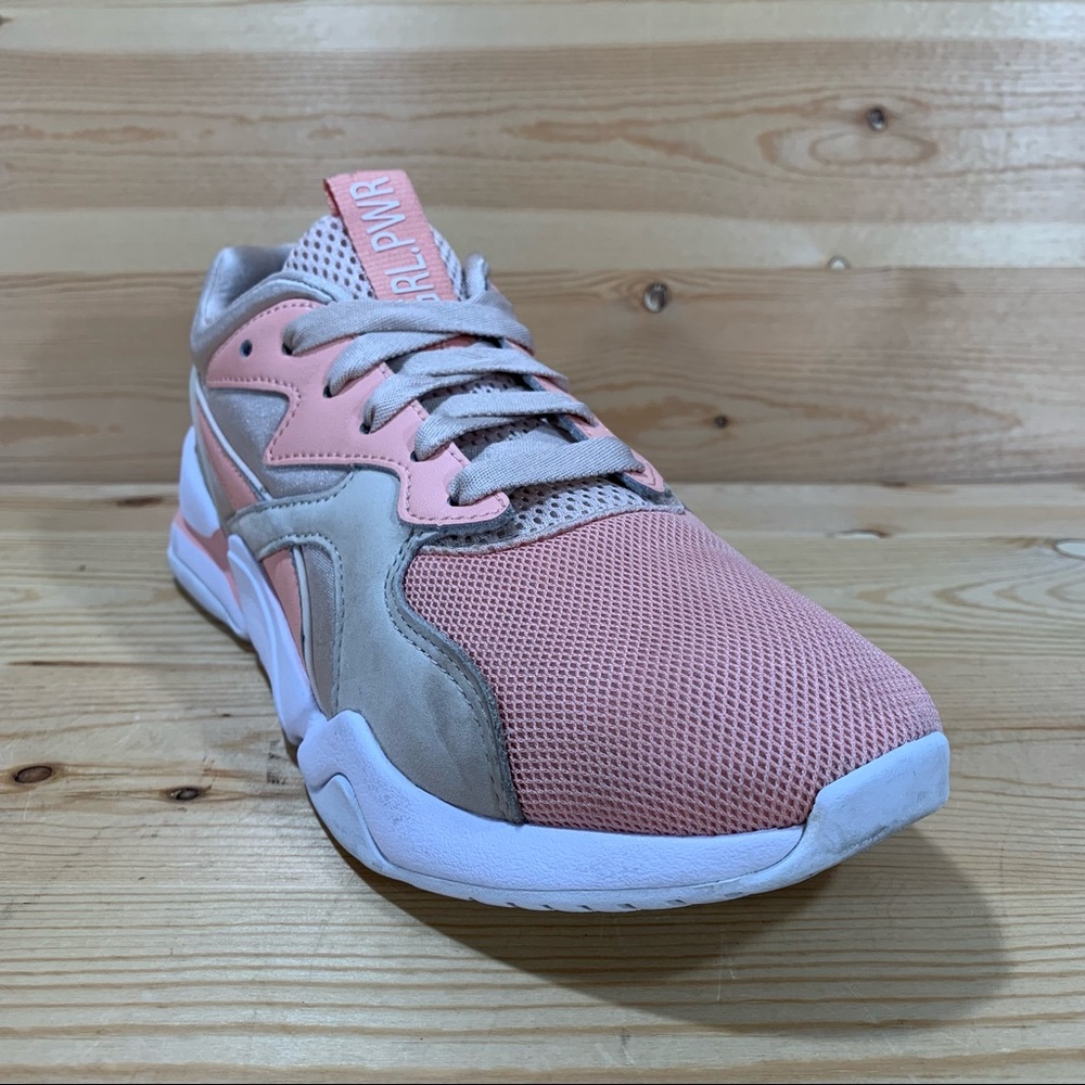 Puma Nowa GRL PWR Running Shoes - 369656 02
Women’s 8 - Peach Bud/Pearl Blush